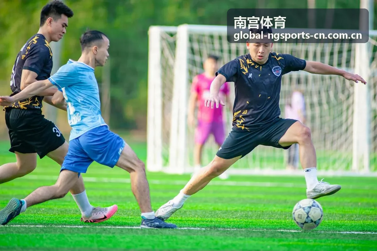 南宫体育比赛状态与补时信息